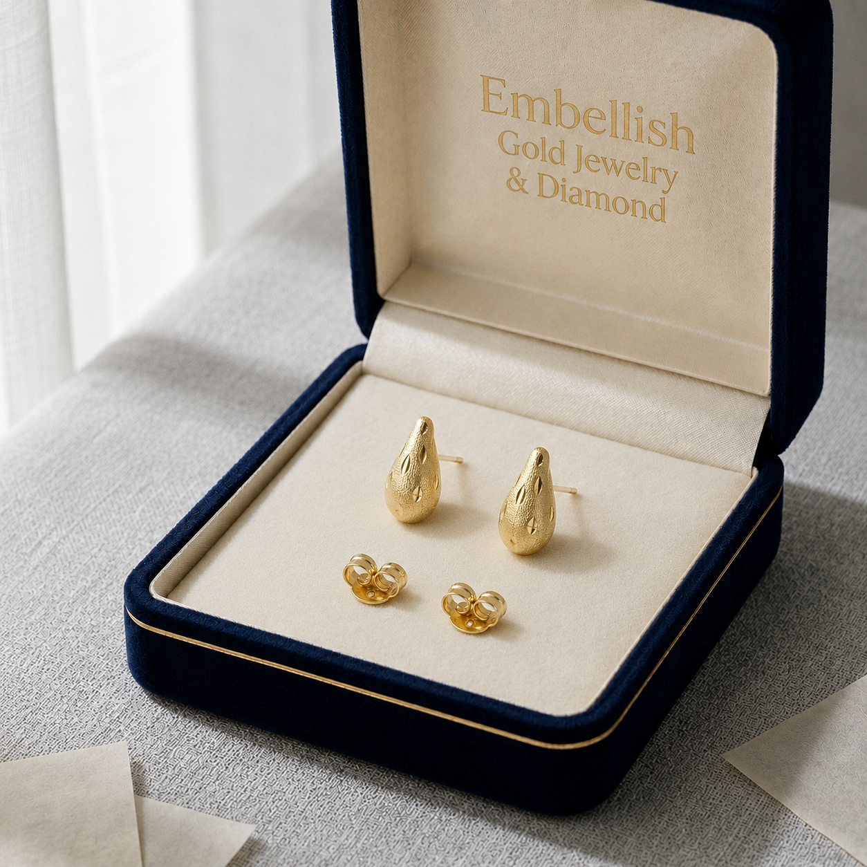 18k Gold Eyedrop Stud Earrings