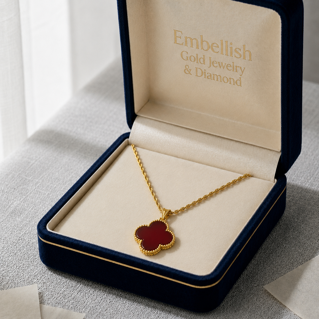 18k Gold Agate Clover Necklace