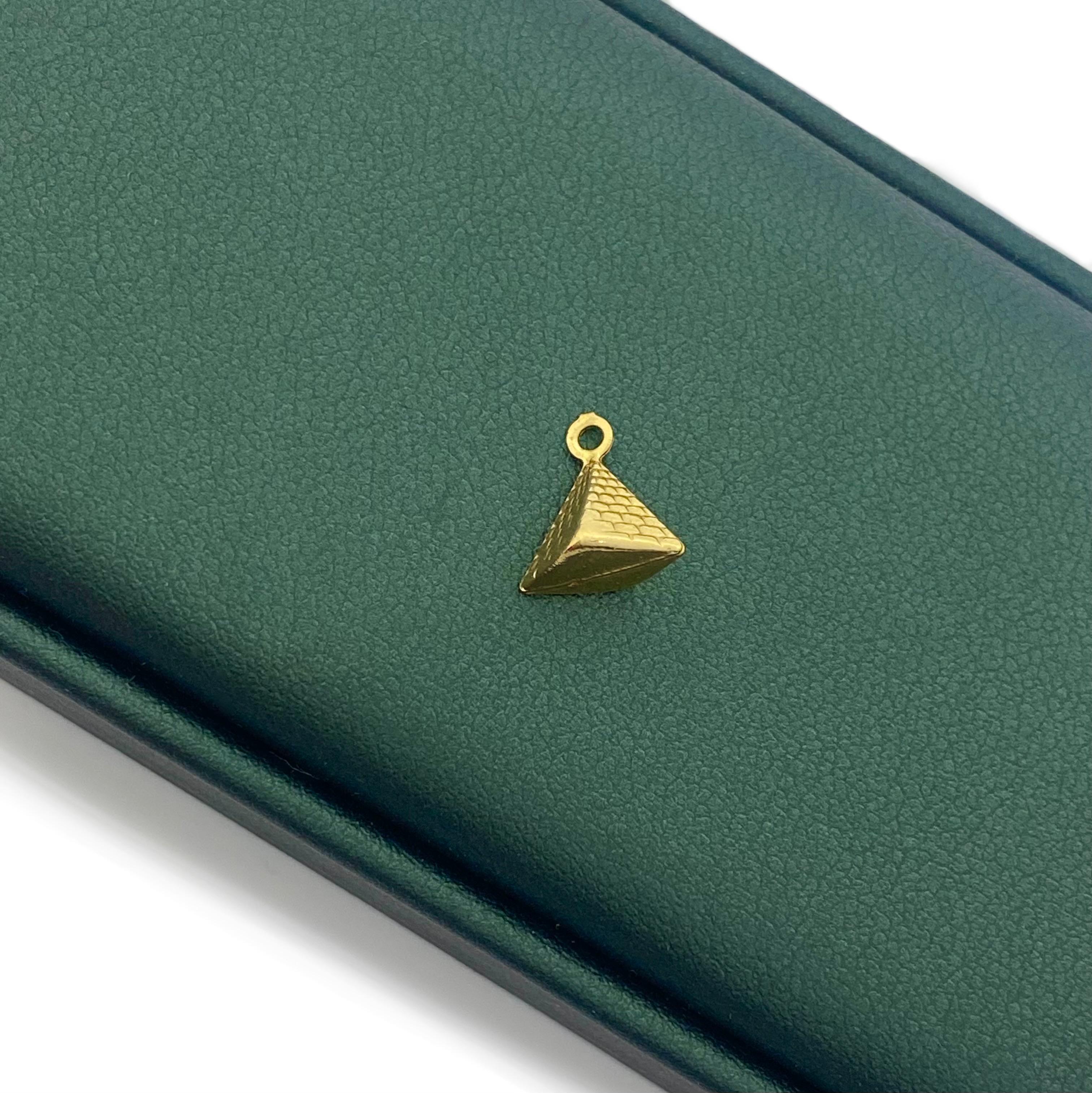 18k Gold Pyramid Pendant