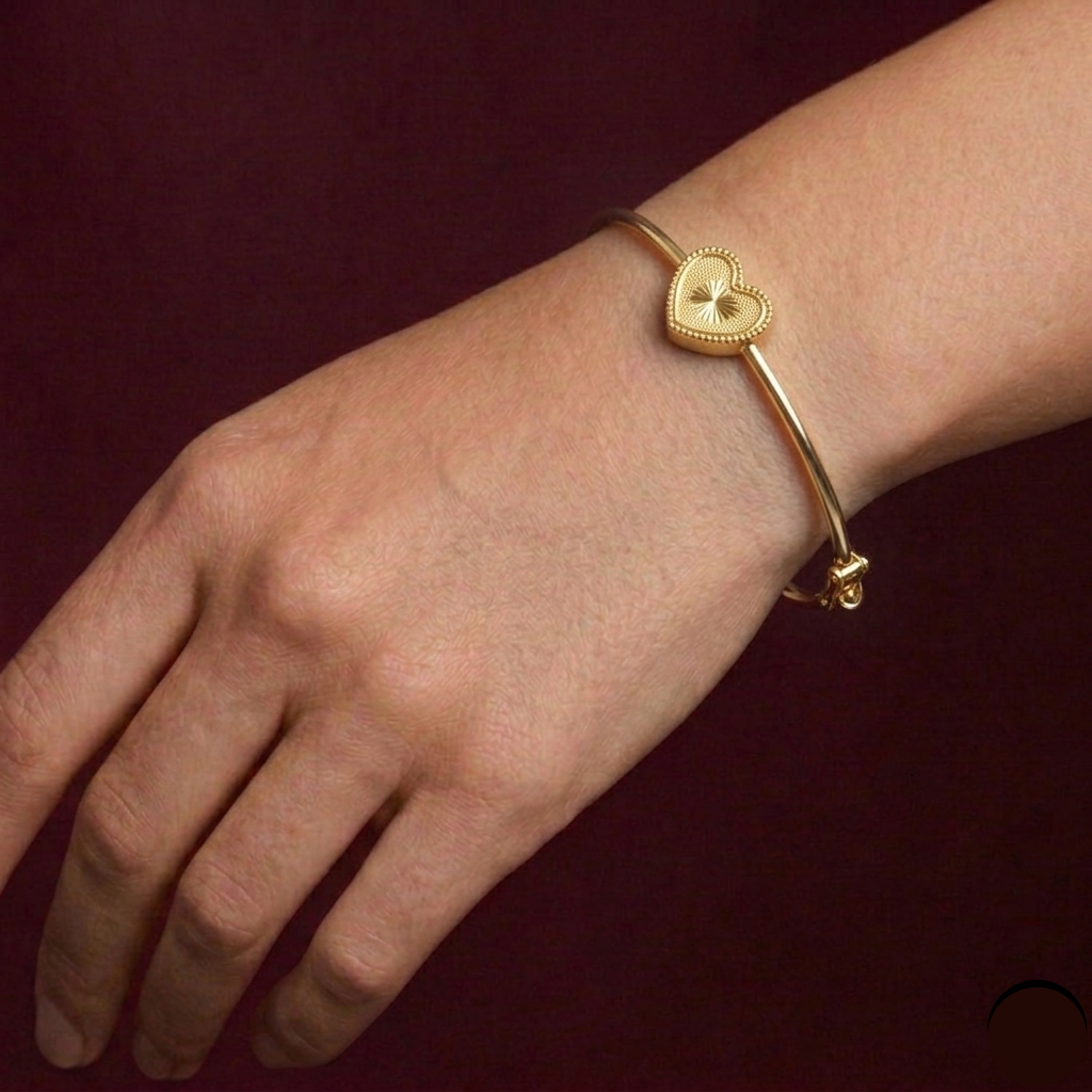 18k Gold Heart Matte Bangle - 18k Gold Bangle - Embellish Gold Jewelry & Diamond
