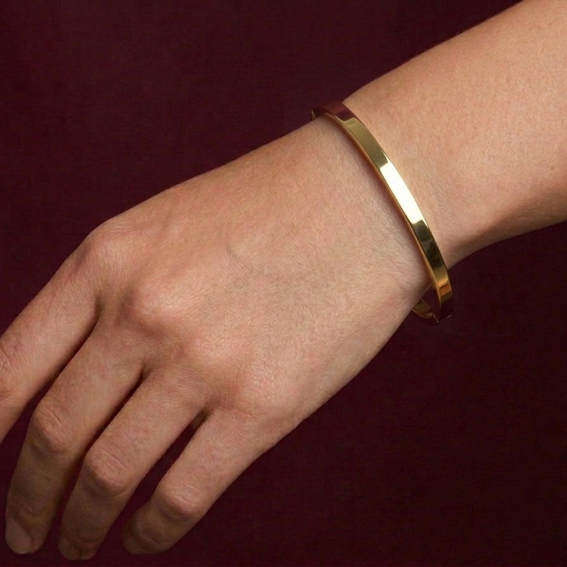 18k Gold Plain Flat Bangle - 18k Gold Bangle - Embellish Gold Jewelry & Diamond