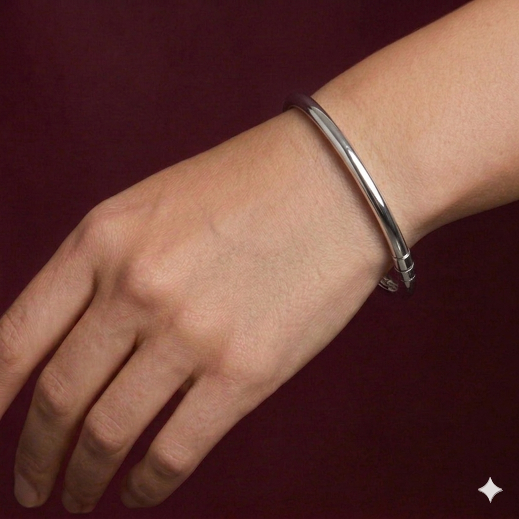 18k White Gold Iconic with Spring Bangle - 18k Gold Bangle - Embellish Gold Jewelry & Diamond