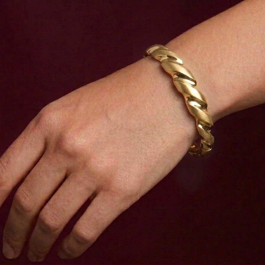 18k Gold Screw Inspired Bangle - 18k Gold Bangle - Embellish Gold Jewelry & Diamond