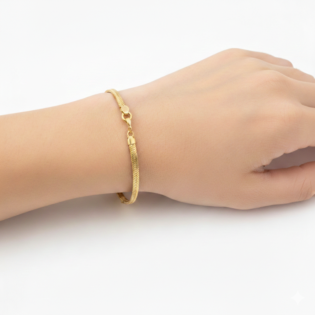 18k Gold Cobra Bracelet