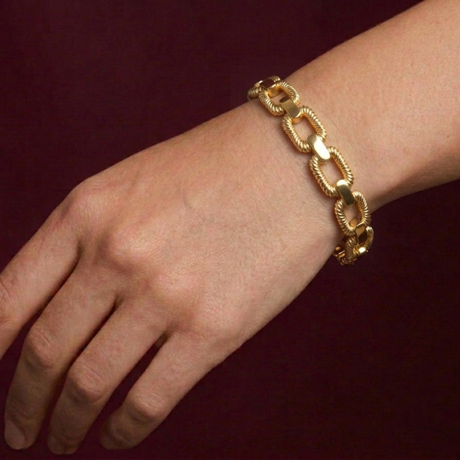 18k Gold Matte Chain Inspired Bangle - 18k Gold Bangle - Embellish Gold Jewelry & Diamond