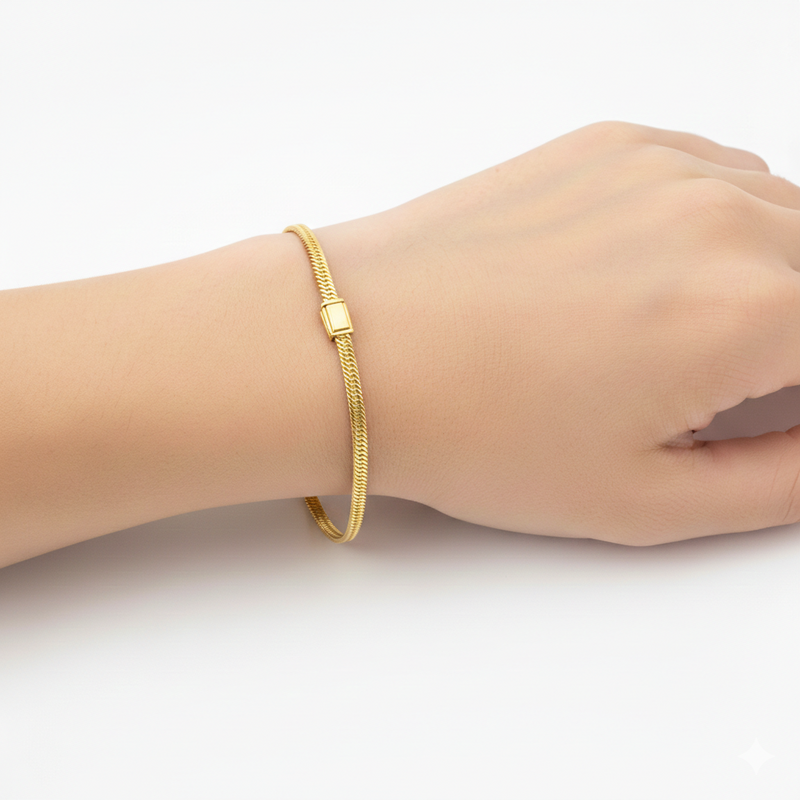 18k Gold Vintage Bracelet - ad collection - Embellish Gold