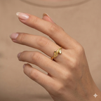 18k Gold Feather Inspired Ring