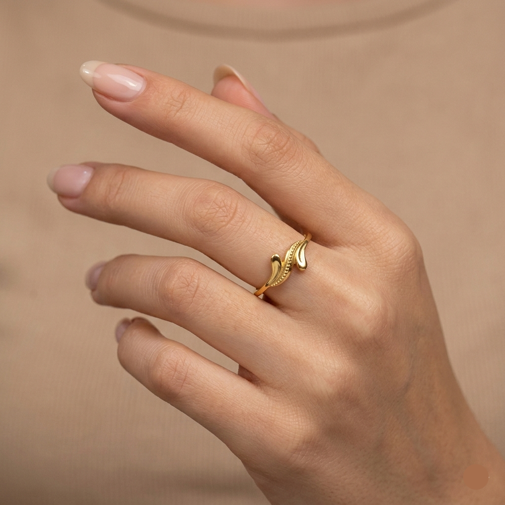 18k Gold Feather Inspired Ring - 18k Gold Ring - Embellish Gold Jewelry & Diamond
