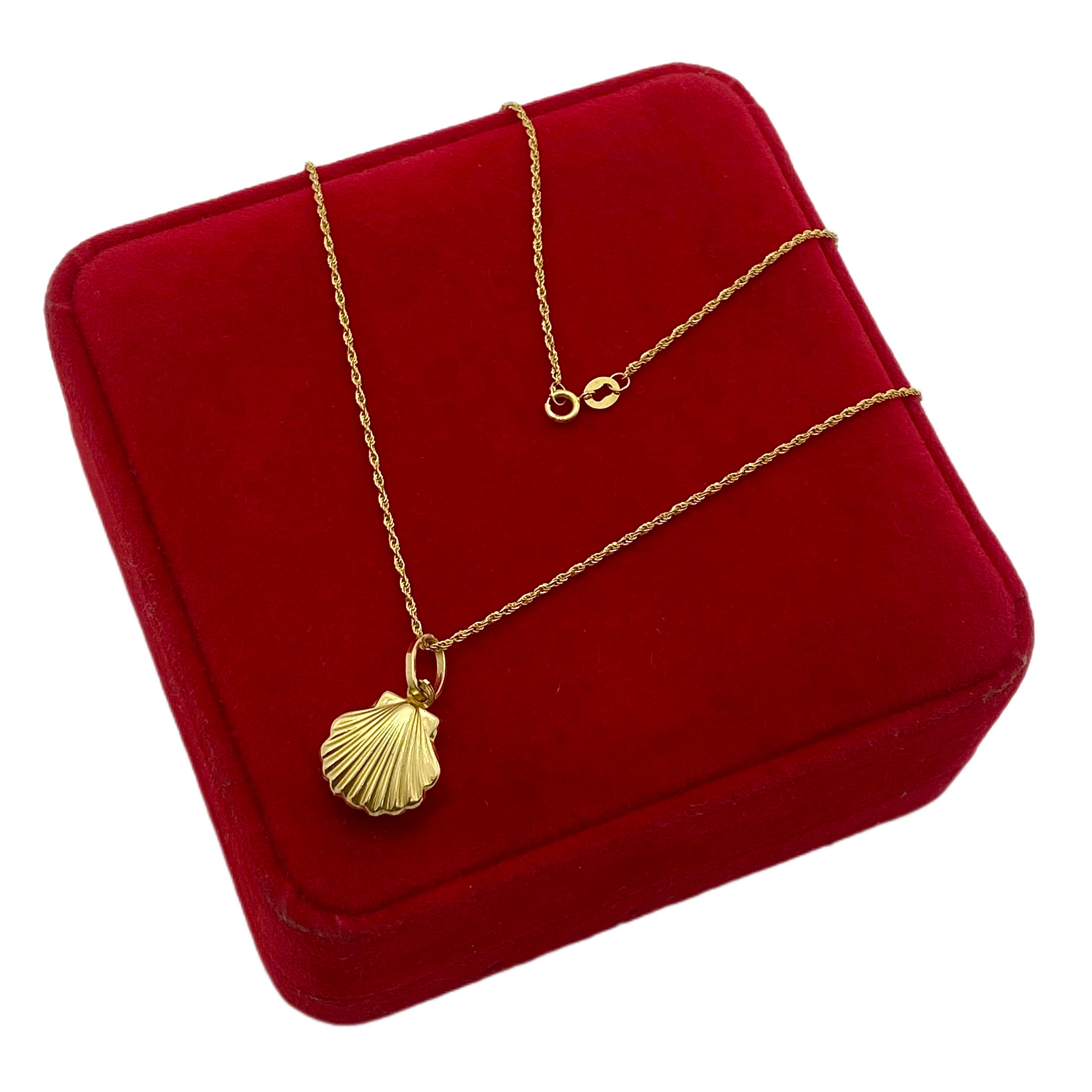 18K Real Gold Shell Pendant With Rope Chain - Embellish Gold