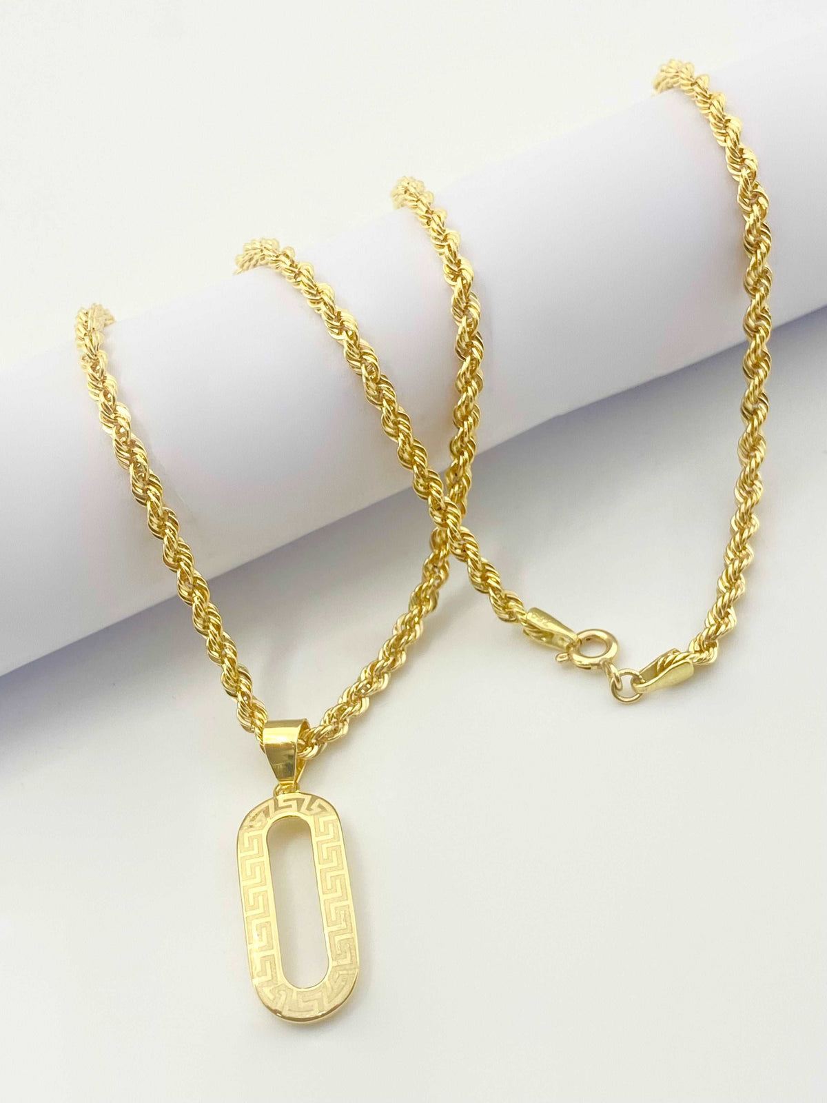 قلادة بتصميم مستوحى من الذهب الحقيقي عيار 18 قيراط - 18k Gold Necklace - Embellish Gold