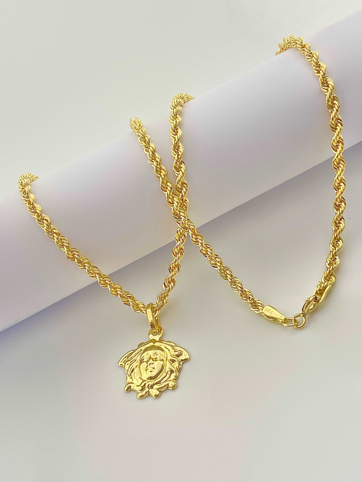18k gold Inspired Design Of Medusa Necklace - Embellish Gold