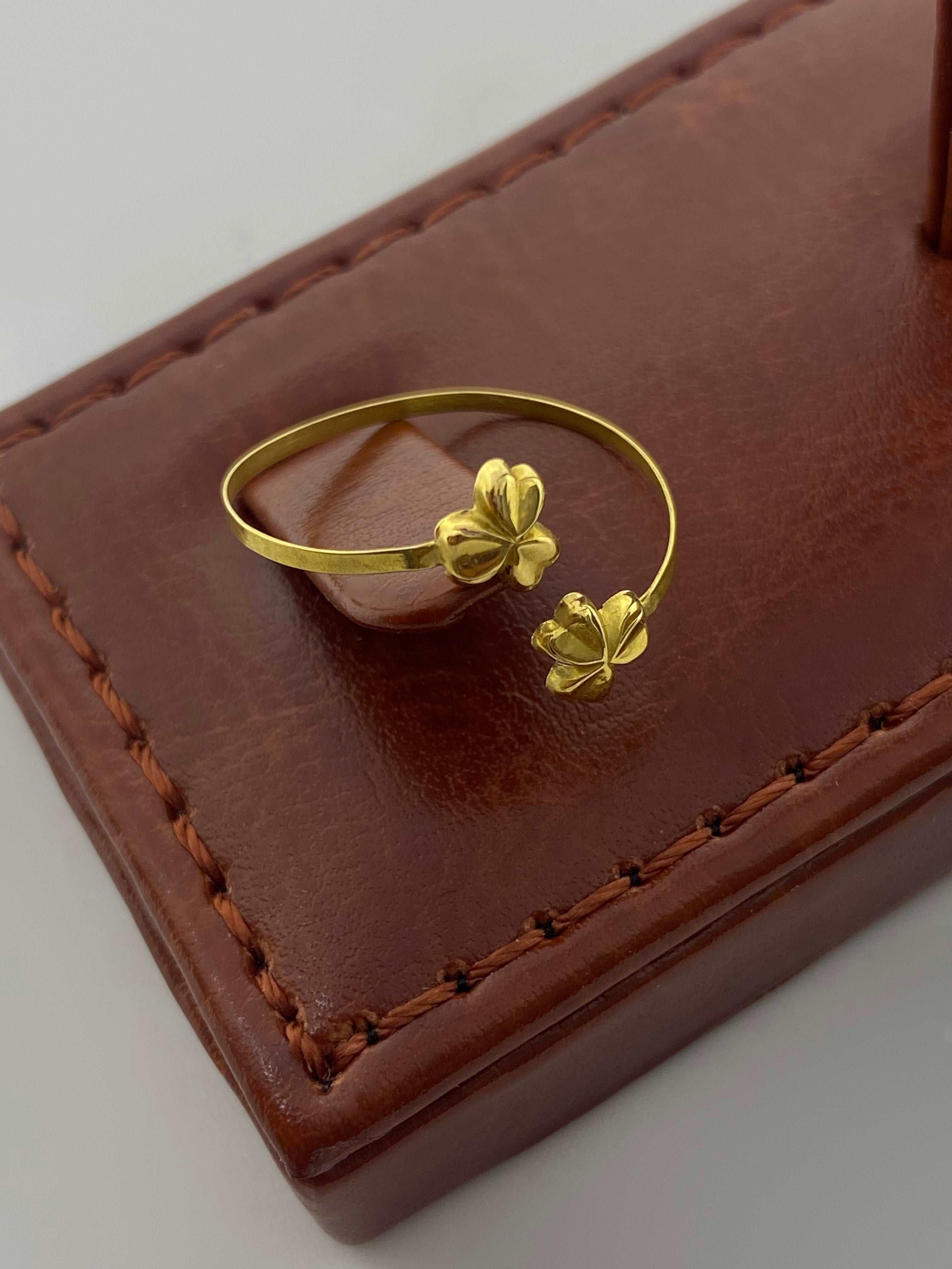 18k Gold 2 Flowers Ring - Embellish Gold