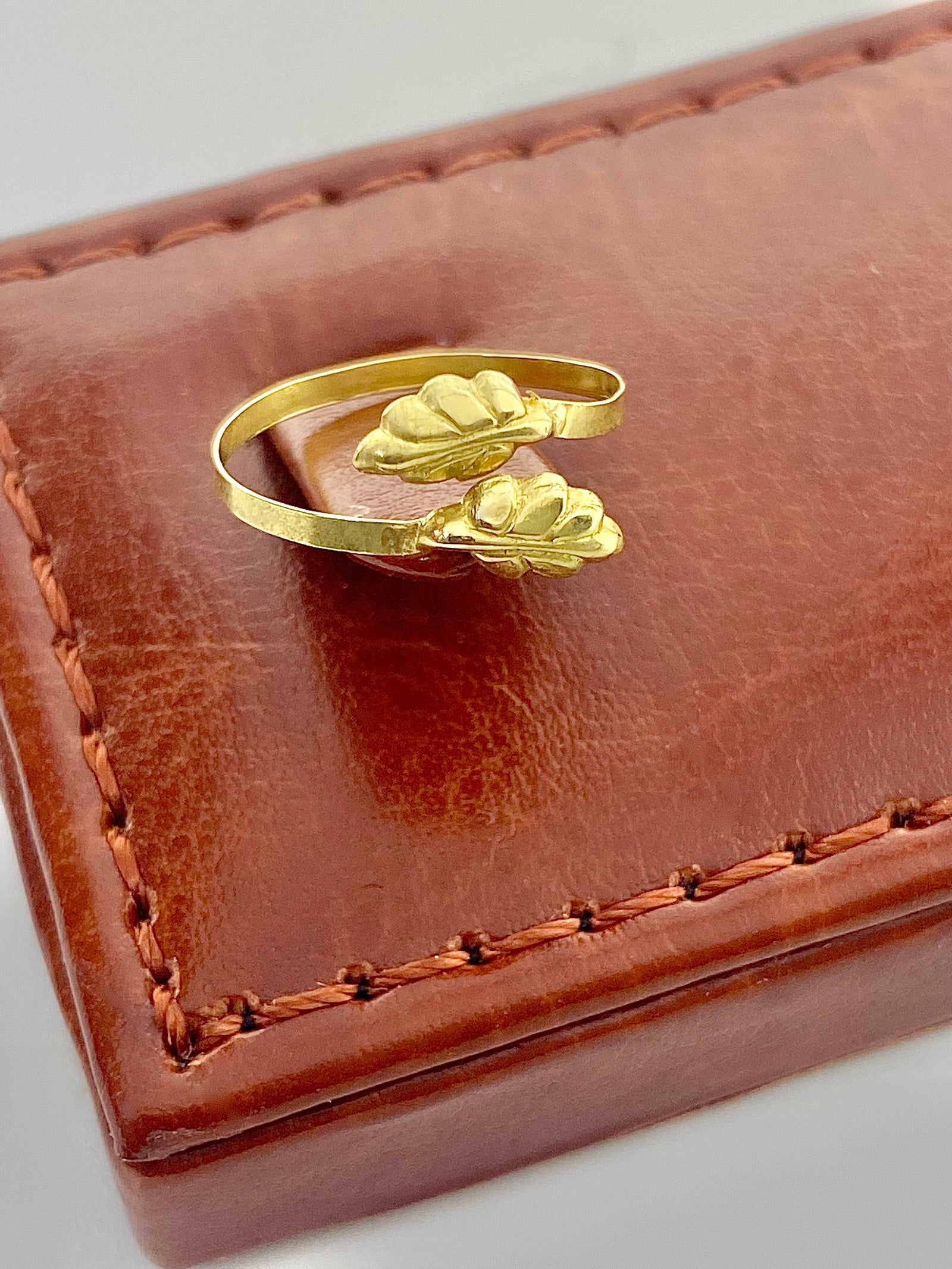 خاتم أوراق الذهب الحقيقي عيار 18 قيراط - إطلاق جديد - Embellish Gold