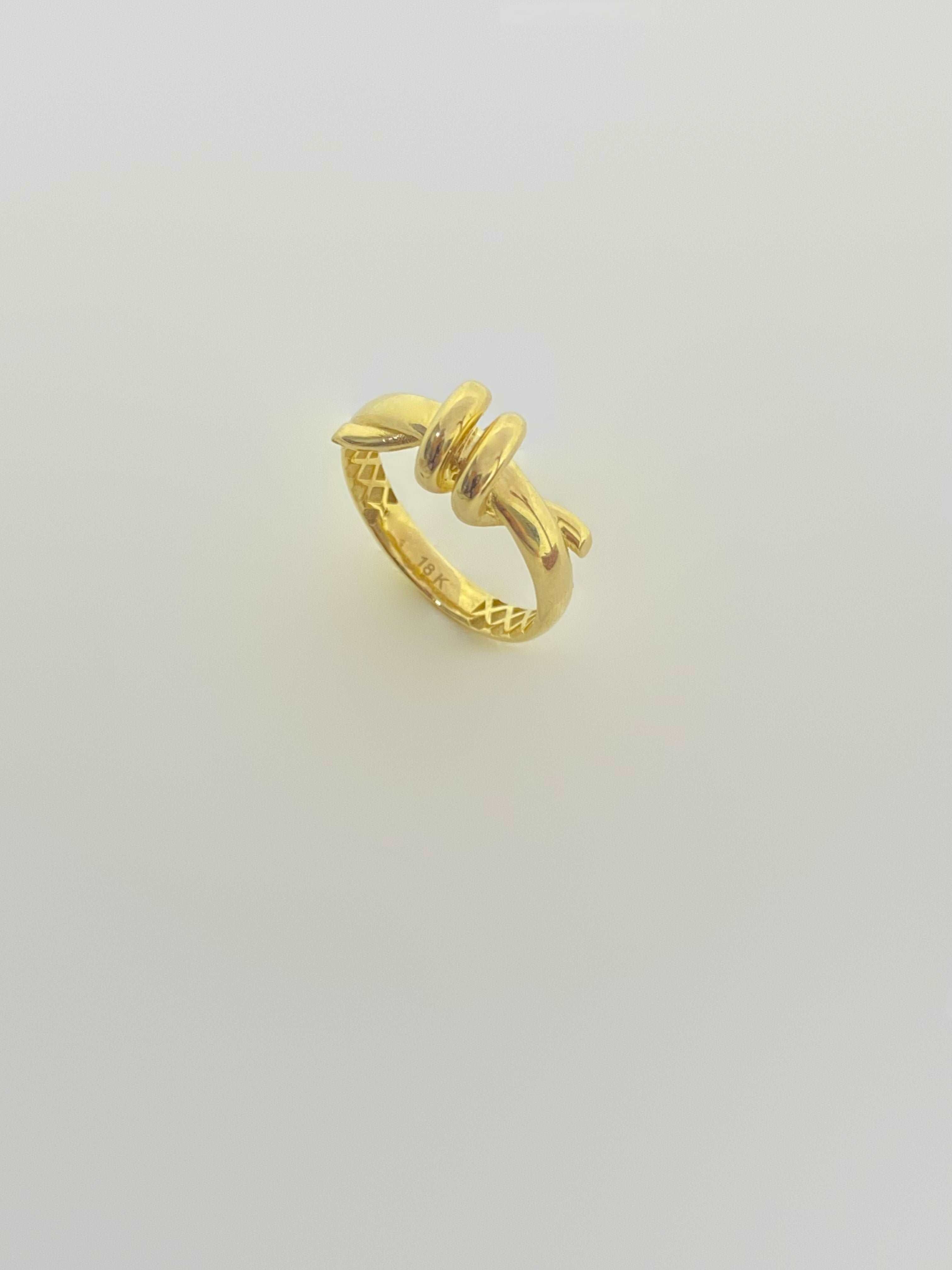 18K Real Gold Twisted Design Ring - Embellish Gold