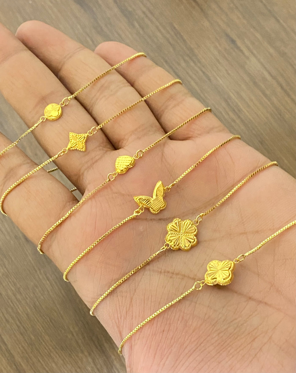 Flower bracelet 18K Gold Pendant With 18K Gold Plated Chains - Embellish Gold