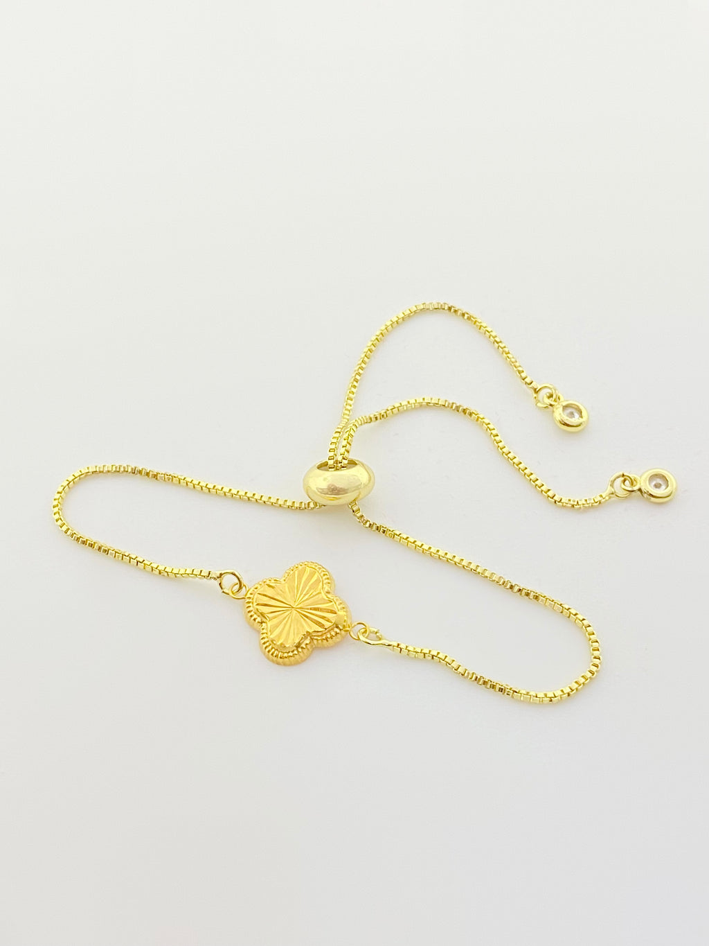 Flower bracelet 18K Gold Pendant With 18K Gold Plated Chains - Embellish Gold