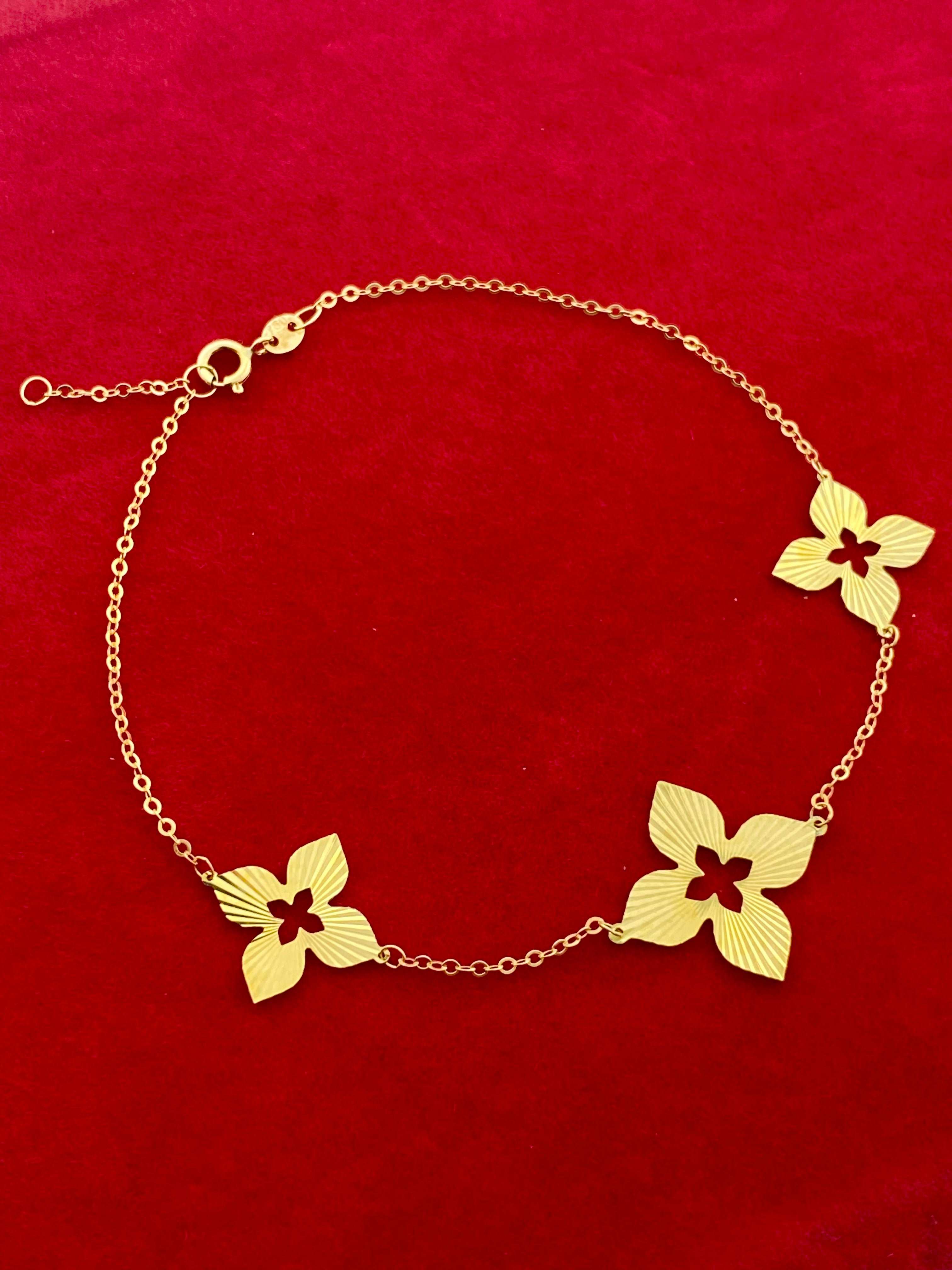 18K Gold 3 Roberto Flower Bracelet - Embellish Gold