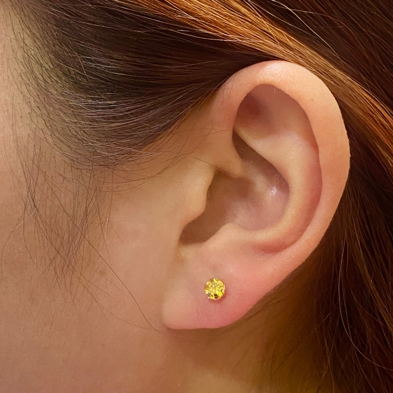 أقراط من حجر الزركون الأصفر من الذهب الحقيقي عيار 18 قيراط 1.46 - 18k Gold Earrings - Embellish Gold