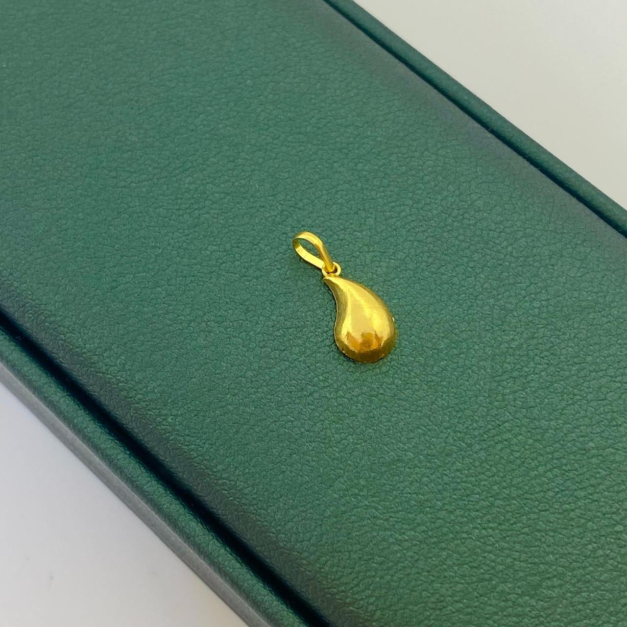 18k Gold Trendy Pendants