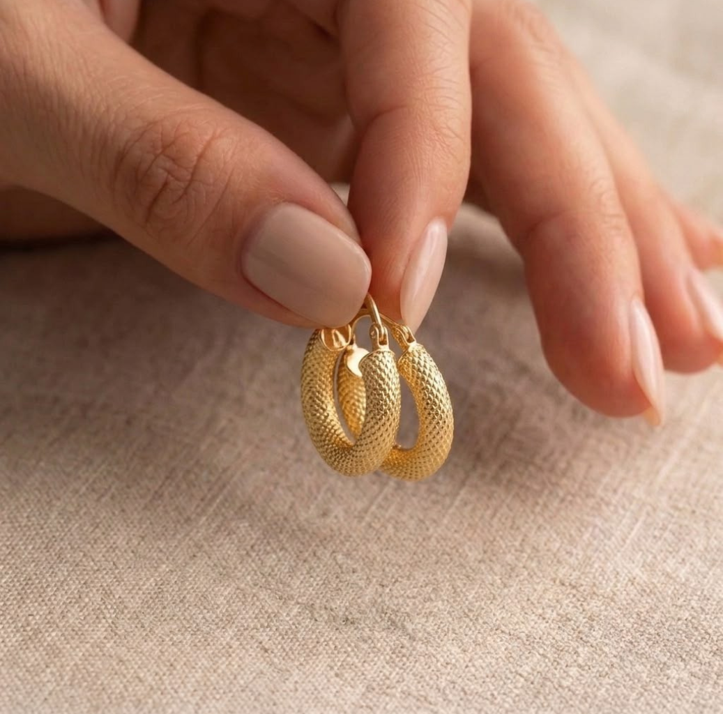 18k Gold Matte Thick Loop Earring