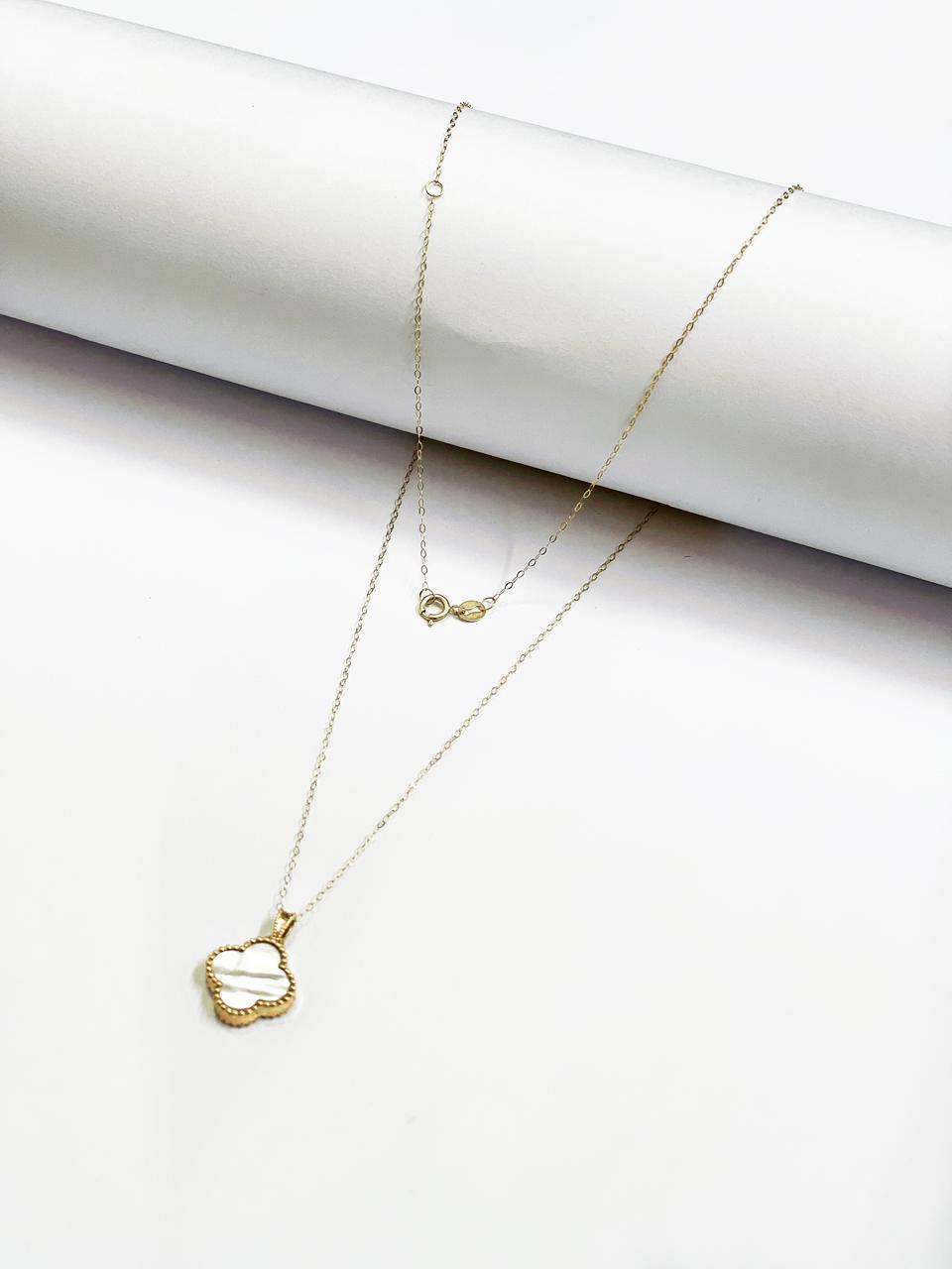 18k Real  Gold White Clover necklace