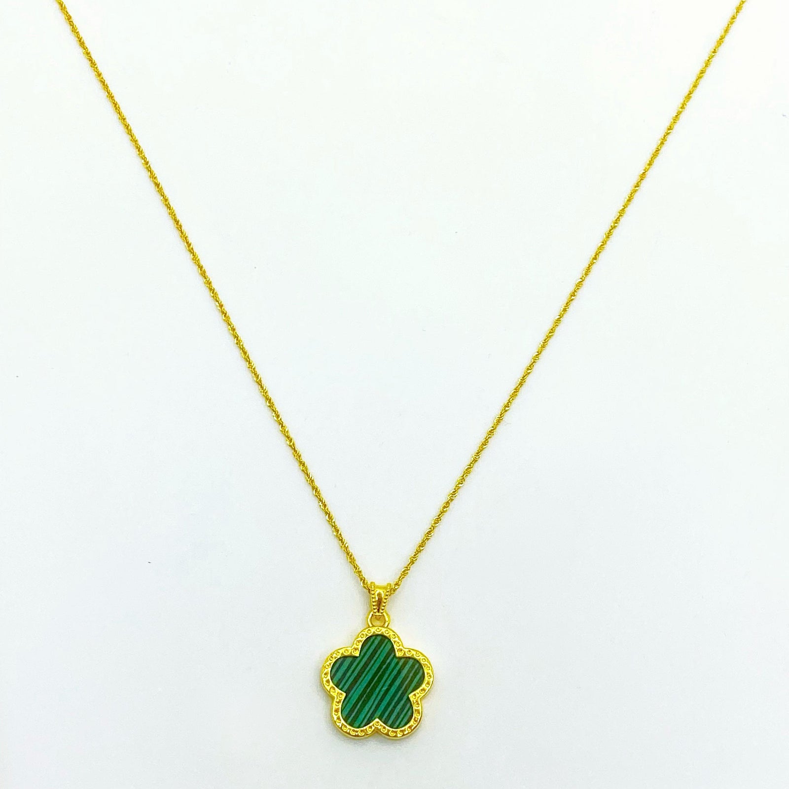 18k Gold Green Star Necklace - 18k Gold Necklace - Embellish Gold