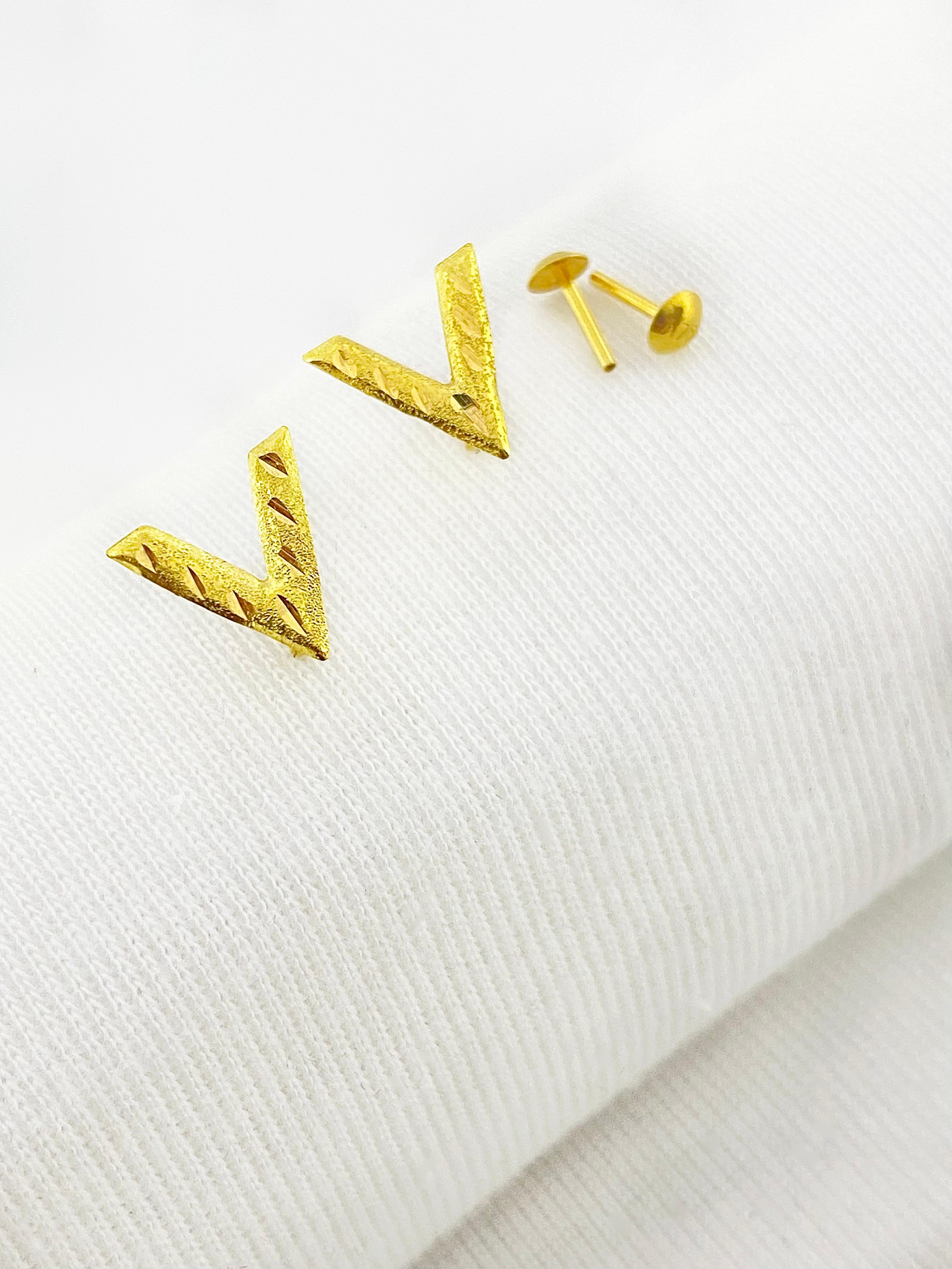18k Gold V Screw Earrings