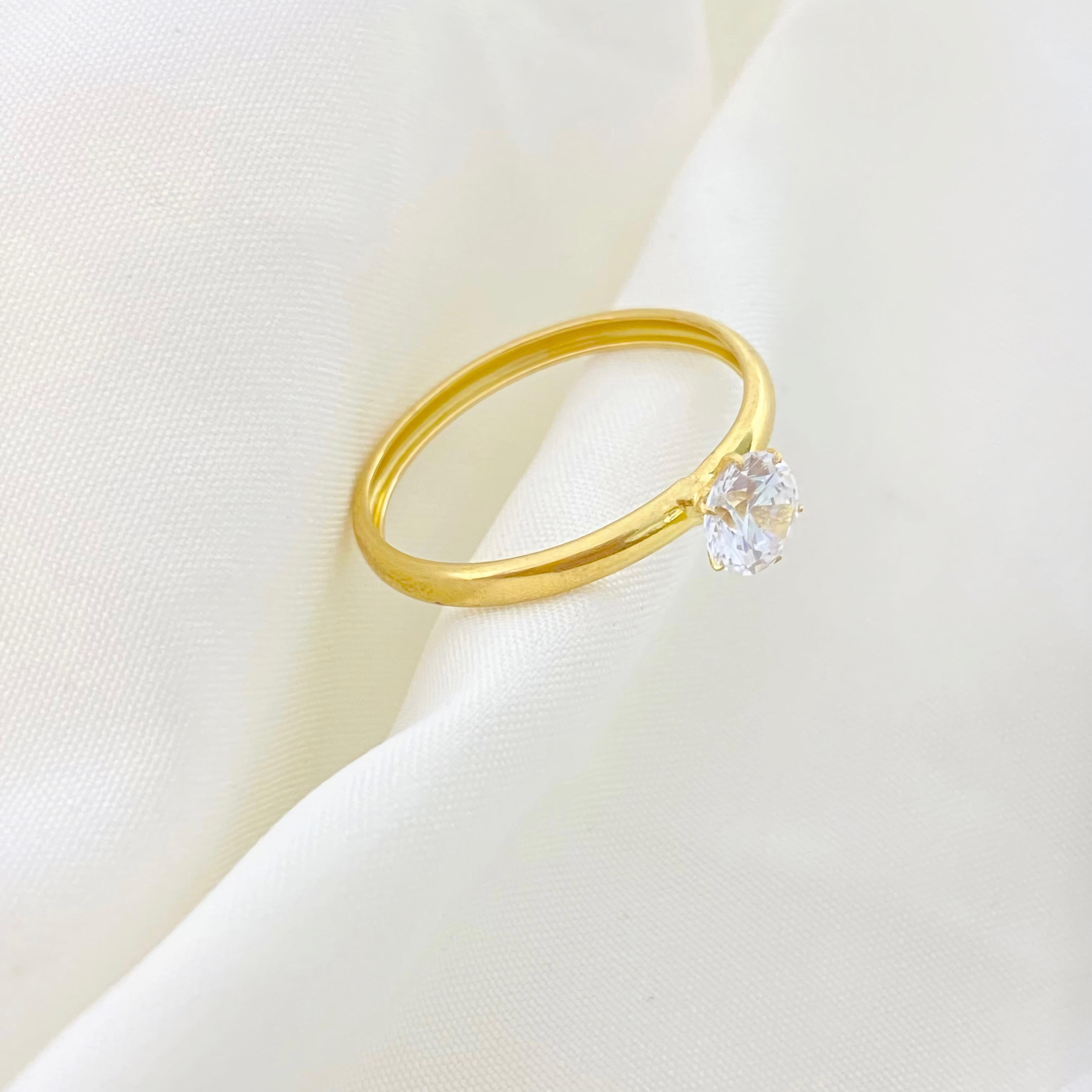 18k Gold Minimalist Stone RIng