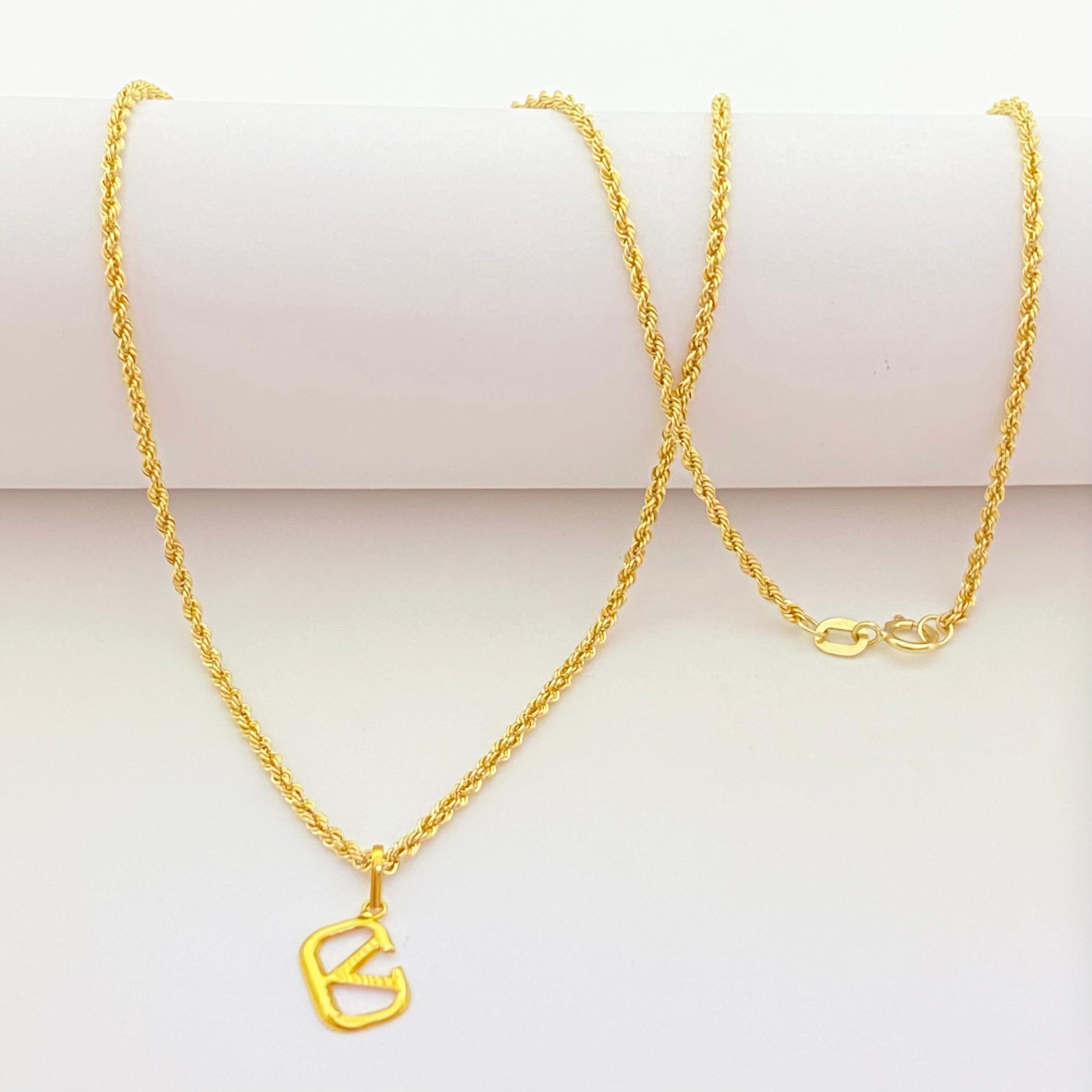 18k Gold V Stylish Necklace