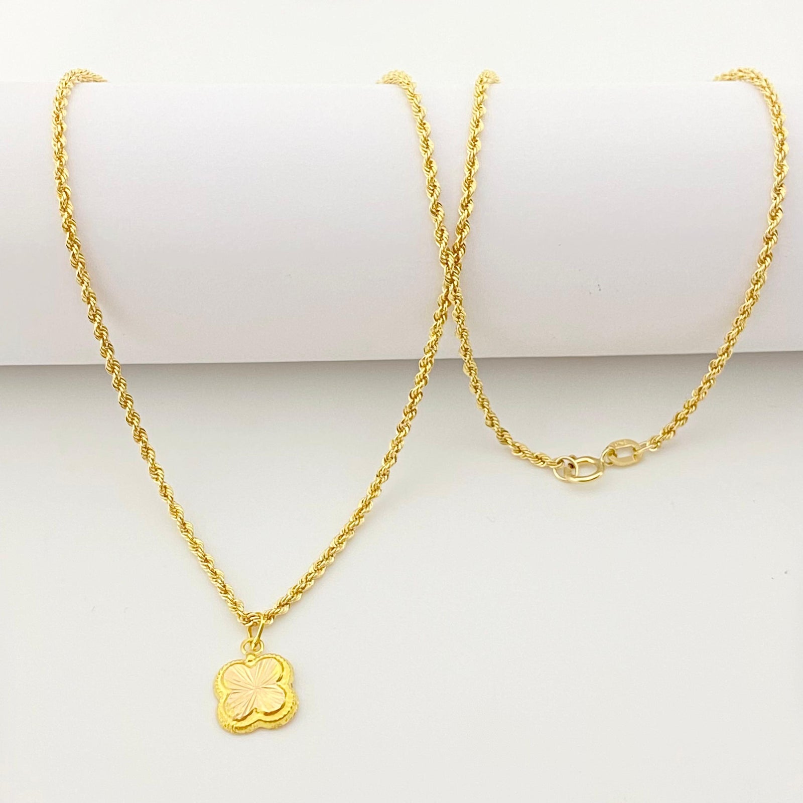 18k Gold Clover Necklace - 18k Gold Necklace - Embellish Gold