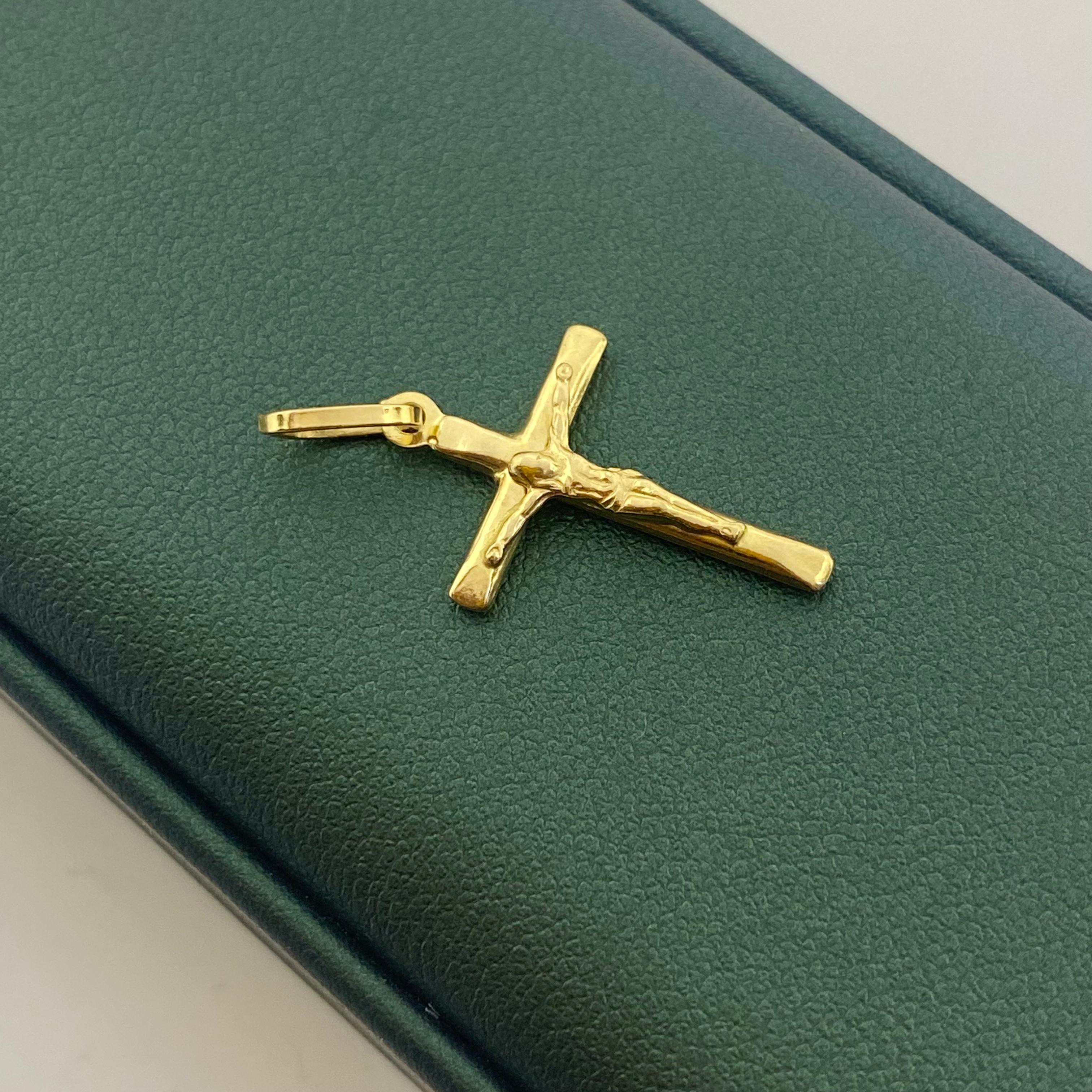 18k Gold Religious Cross Pendant
