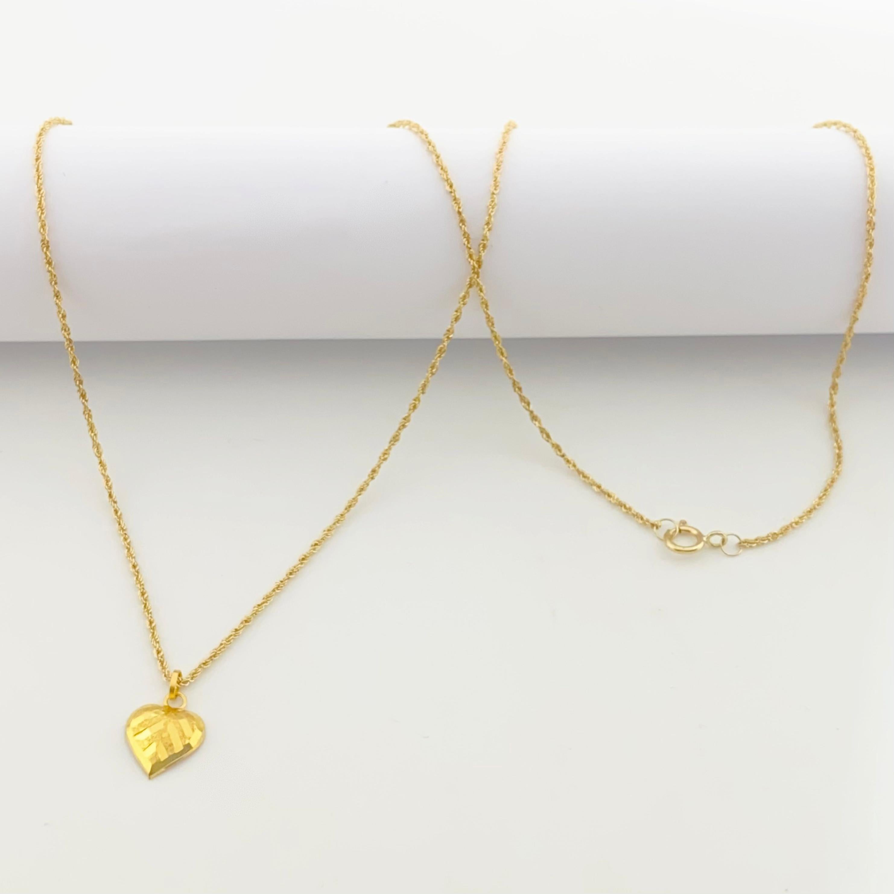 18k Gold Heart Stripe Necklace