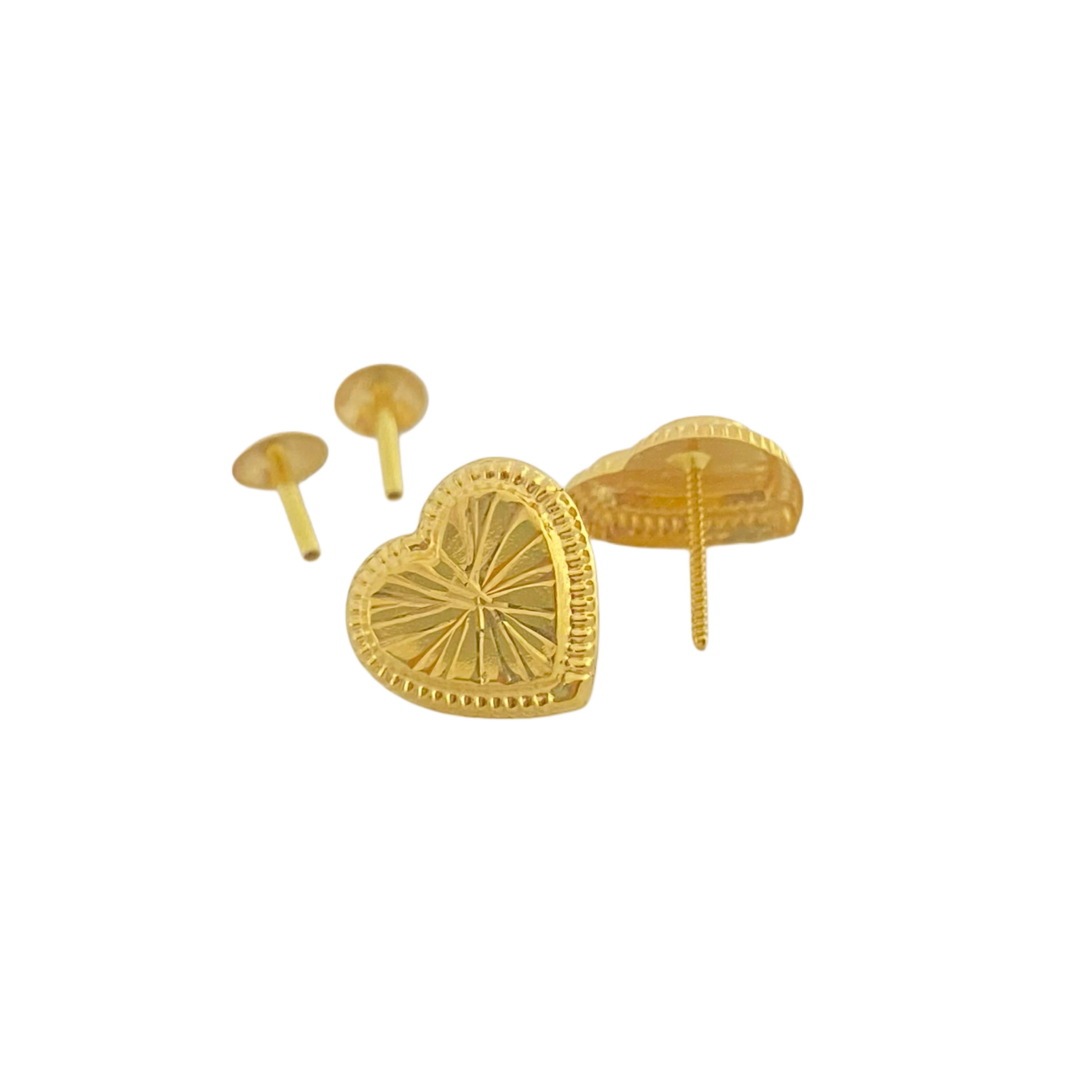 18k Gold Heart Lines Jewelry Set