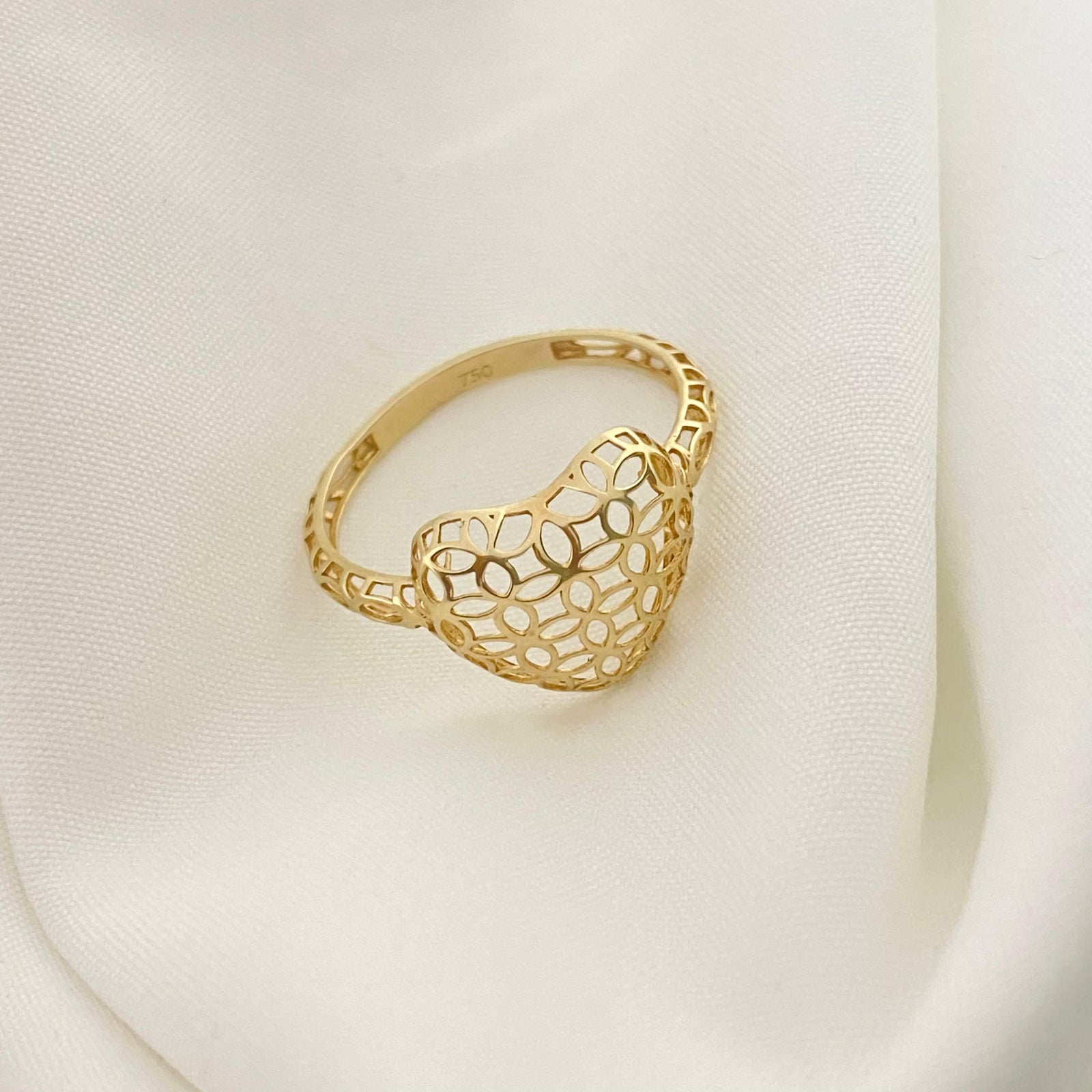 18k Gold Heart Money Ring - 18k Gold Ring - Embellish Gold