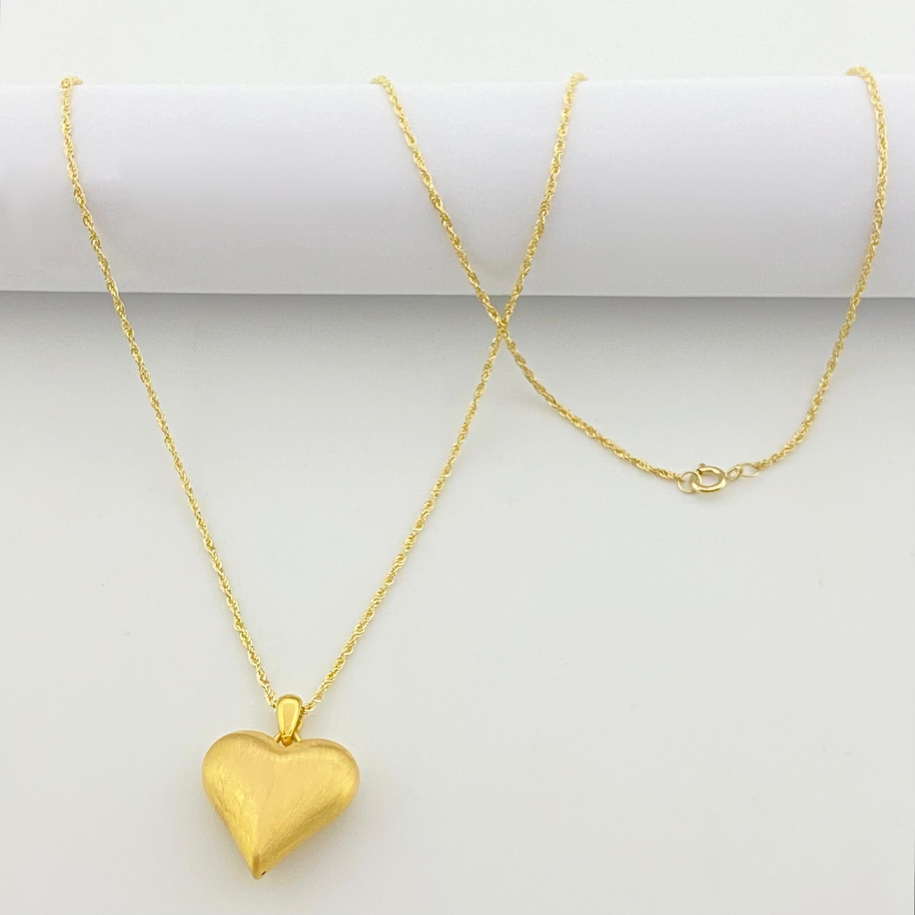 18k Gold Ivana Heart Necklace