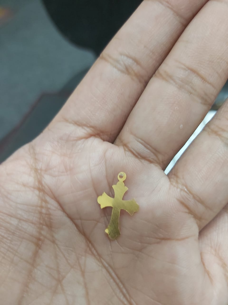 18k Gold Flat Cross Pendant