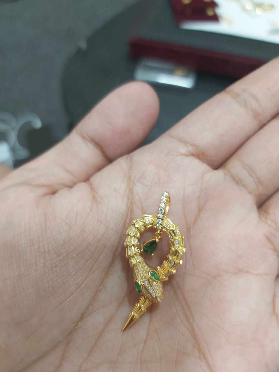 18k Gold Serpenti Pendant