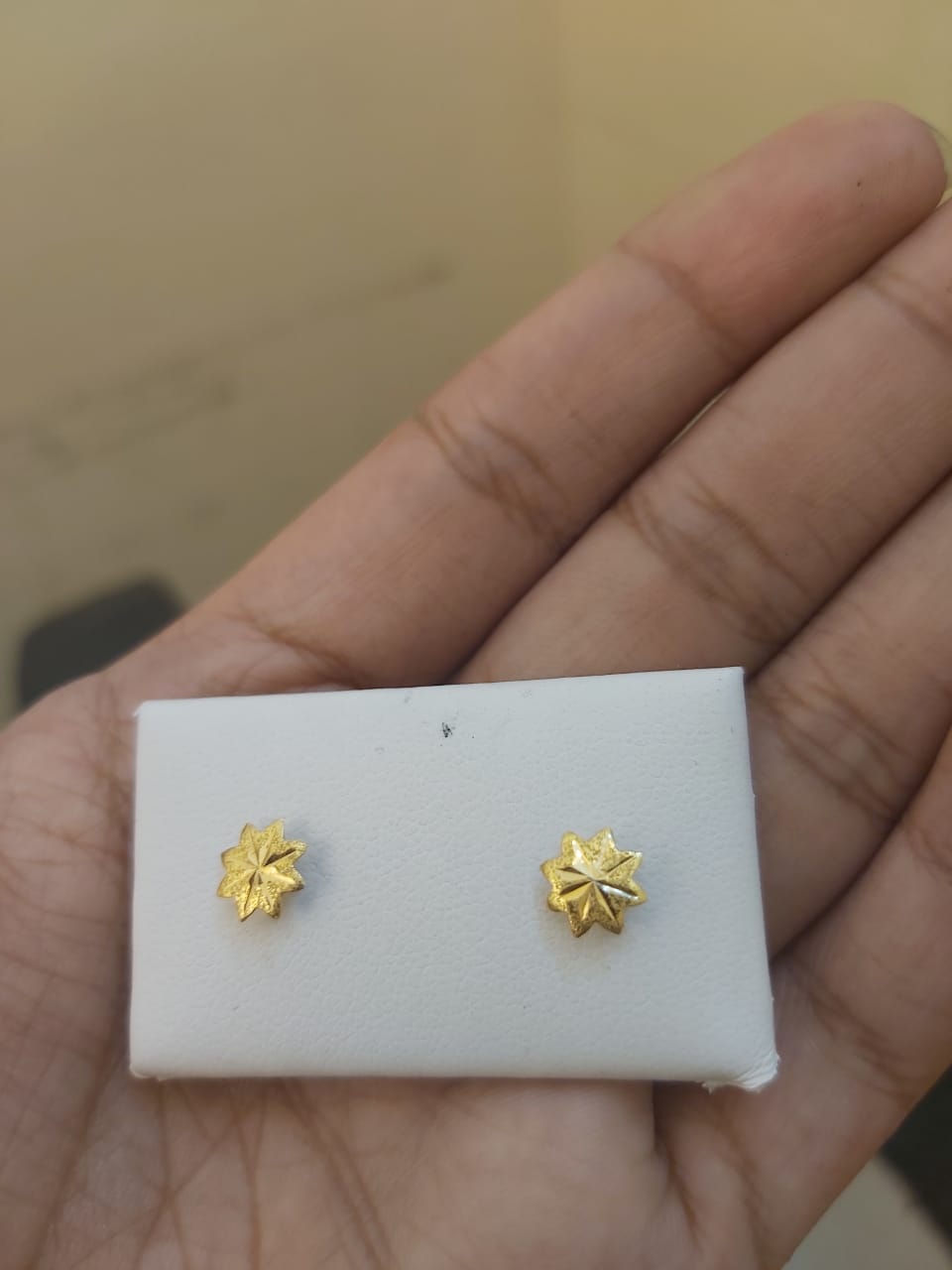 18k Gold Octa Flower Earrings