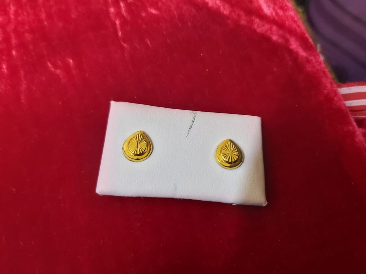 18K Gold Big Teardrop Screw Earrings