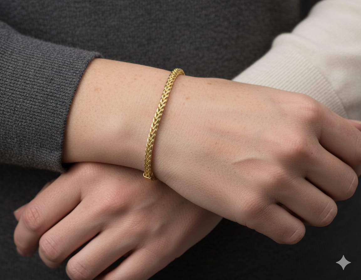18k Gold Knot Bracelet