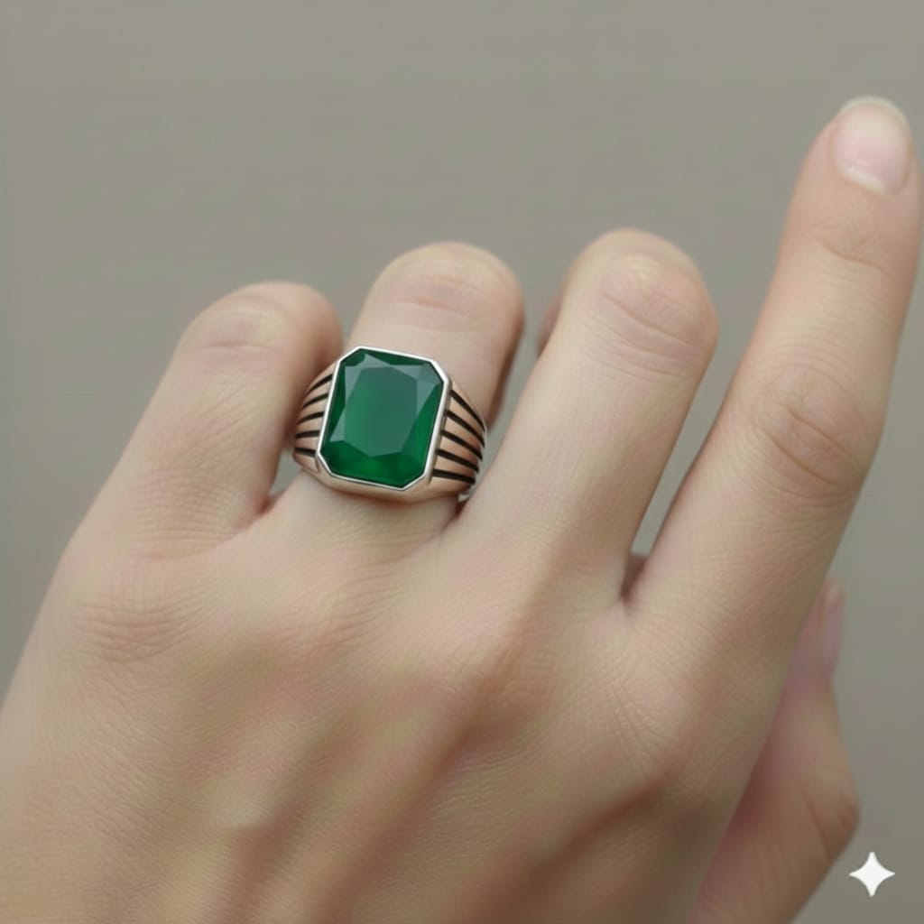 925 Silver Stripe Emerald Stone Ring