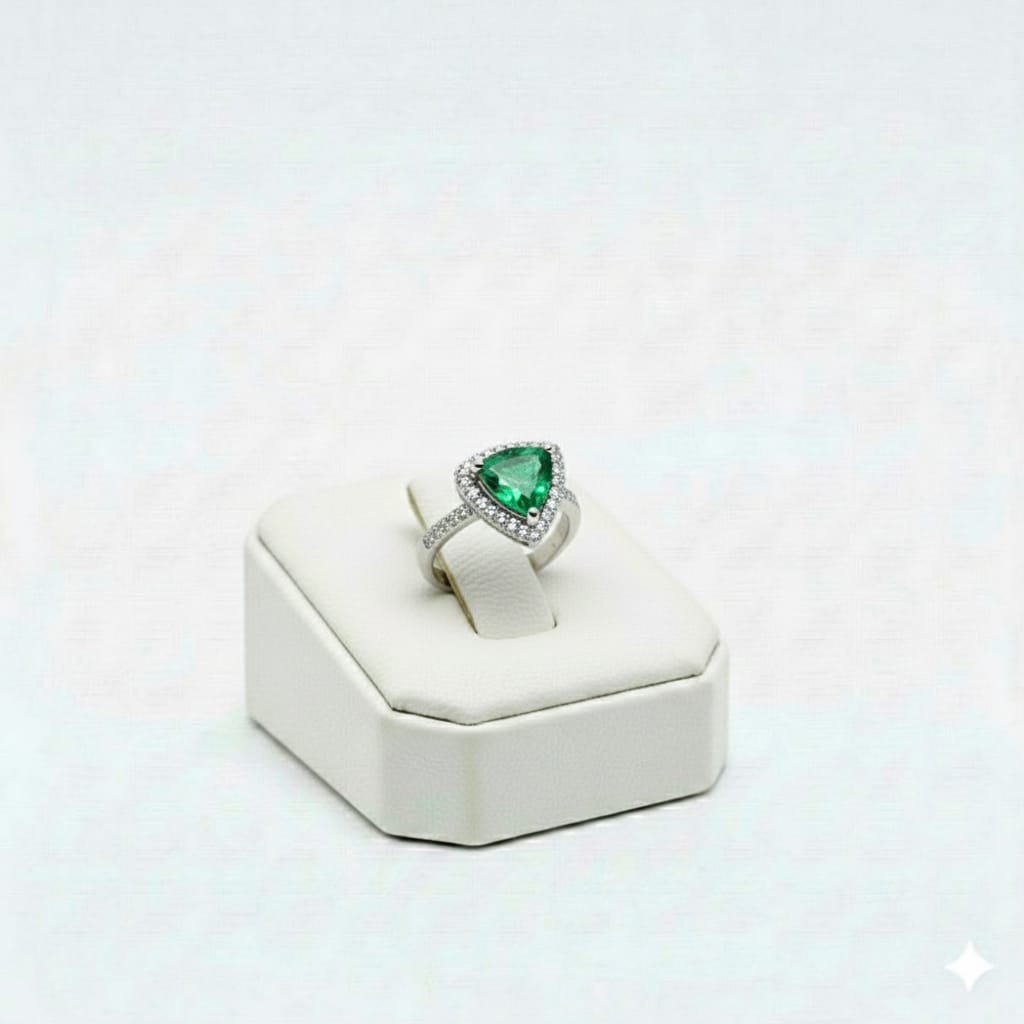 925 Silver Emerald Stone Ring