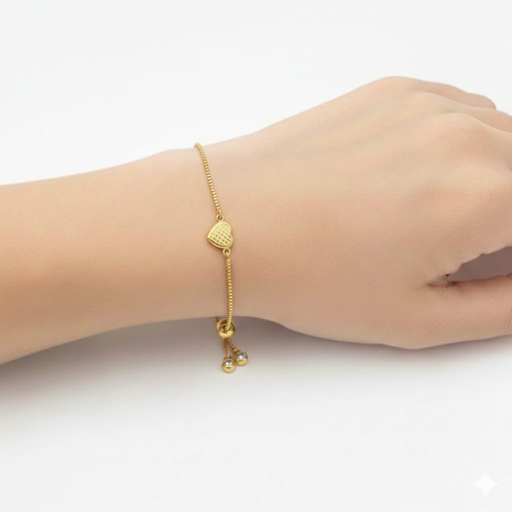 قلادة قلب من الذهب عيار 18 قيراط مع سلاسل مطلية بالذهب - إطلاق جديد - Embellish Gold