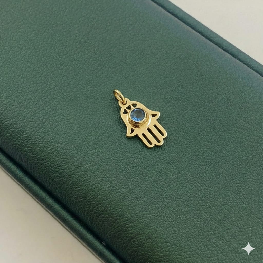 18k Gold Small Hamsa Eye Pendant