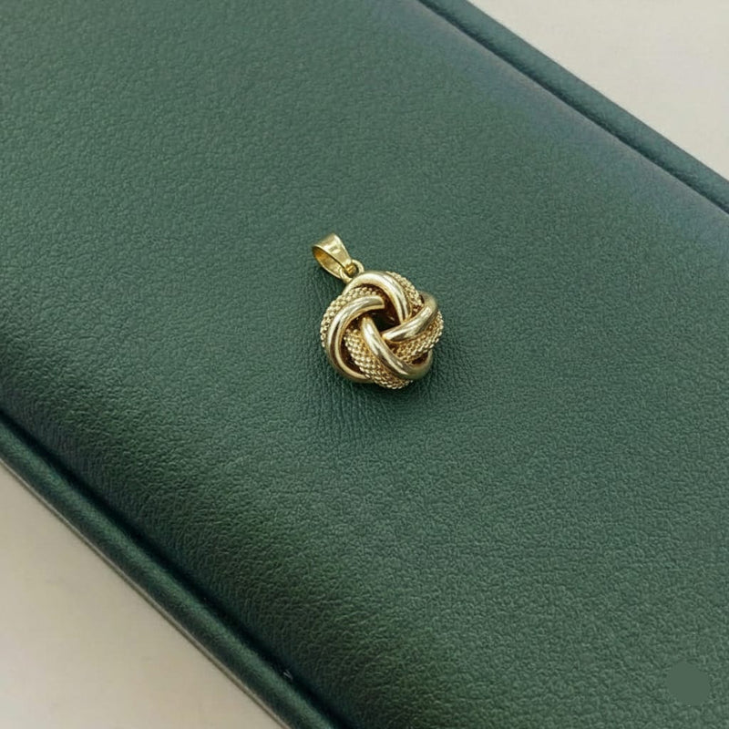 18k Gold Cinnamon Pendant - 18k Gold Pendant - Embellish Gold Jewelry & Diamond