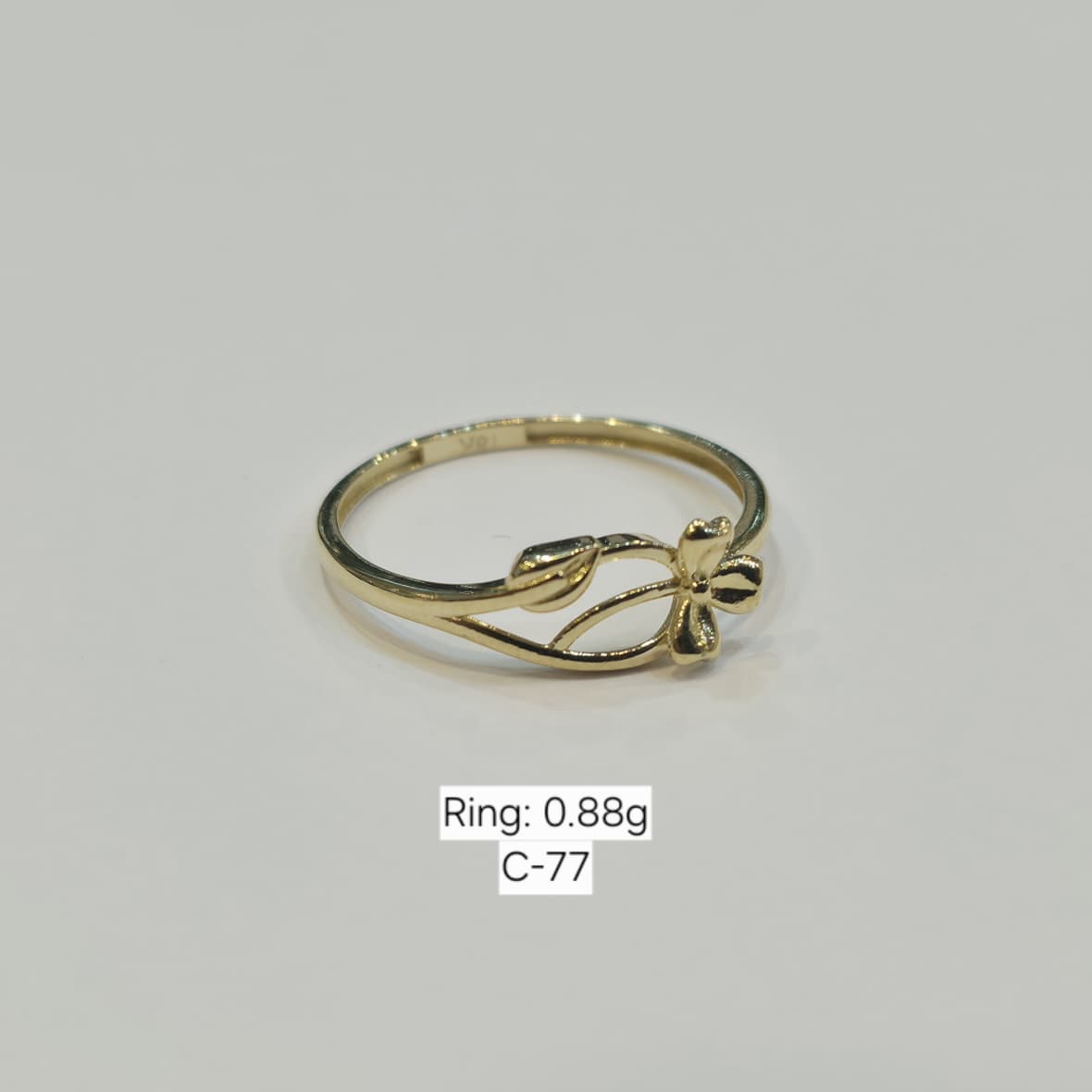 18k Gold Leaf with 3 Petal Ring