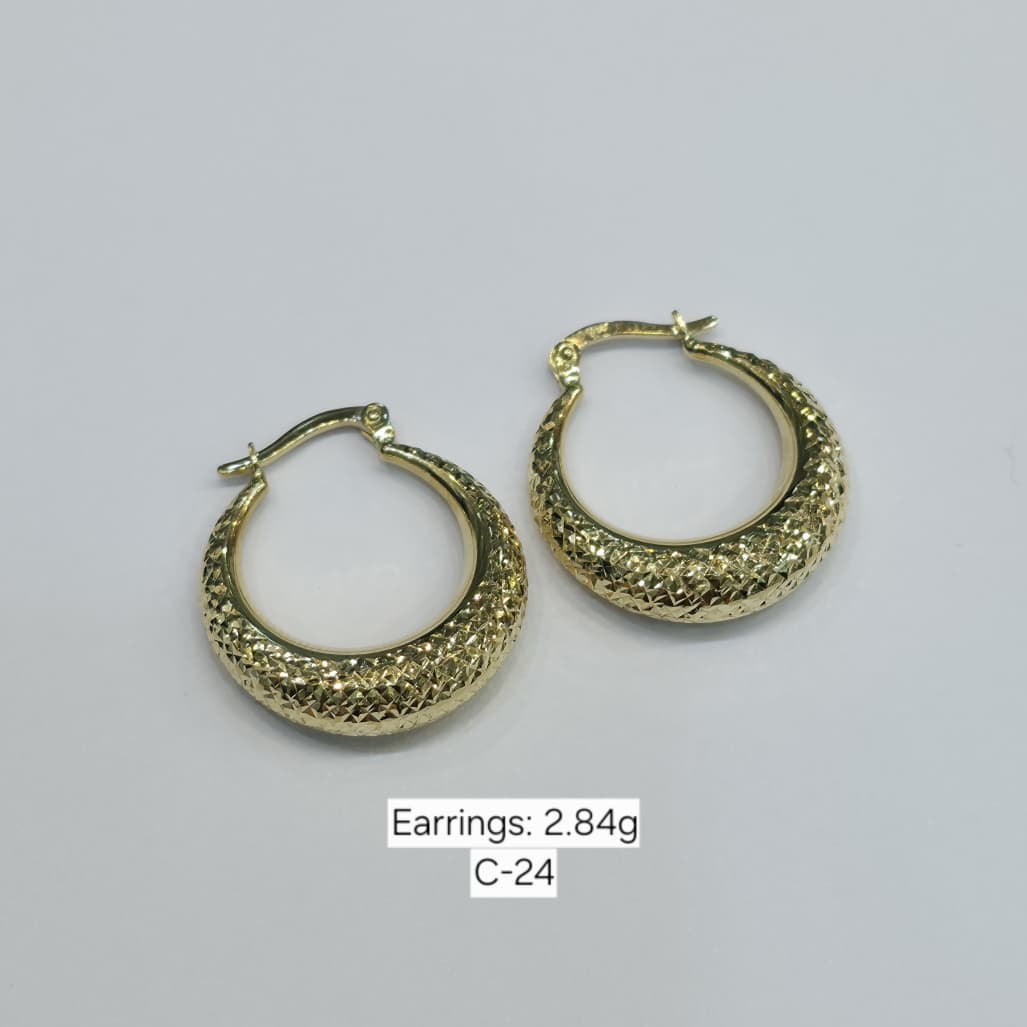 18k Gold Flat Snake Skin Loop Earrings