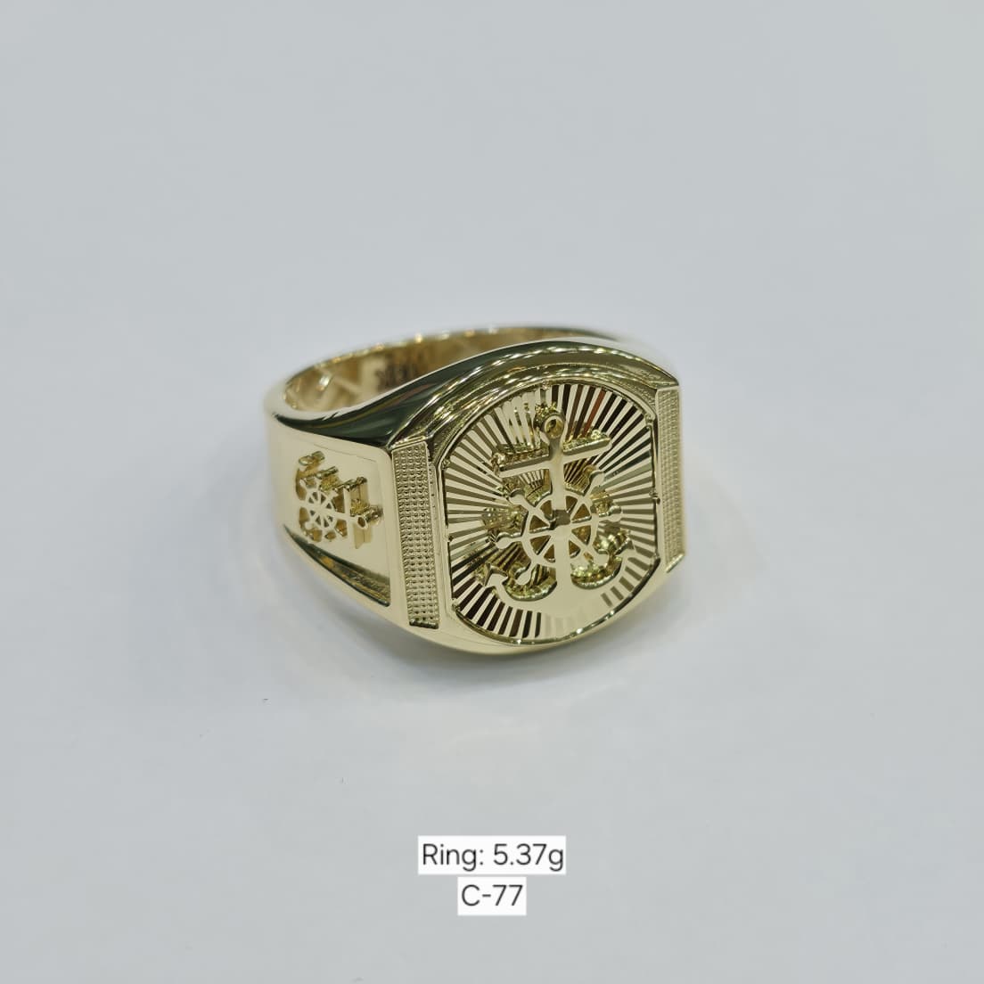 18k Gold Wheel Anchor Ring
