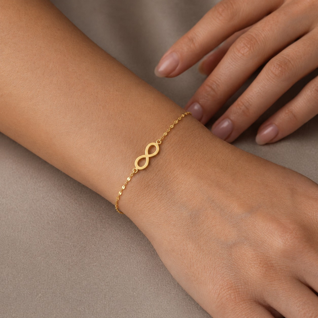 18K Real Gold Infinity Bracelet In Mirror Chain - Gold Bracelets - Embellish Gold