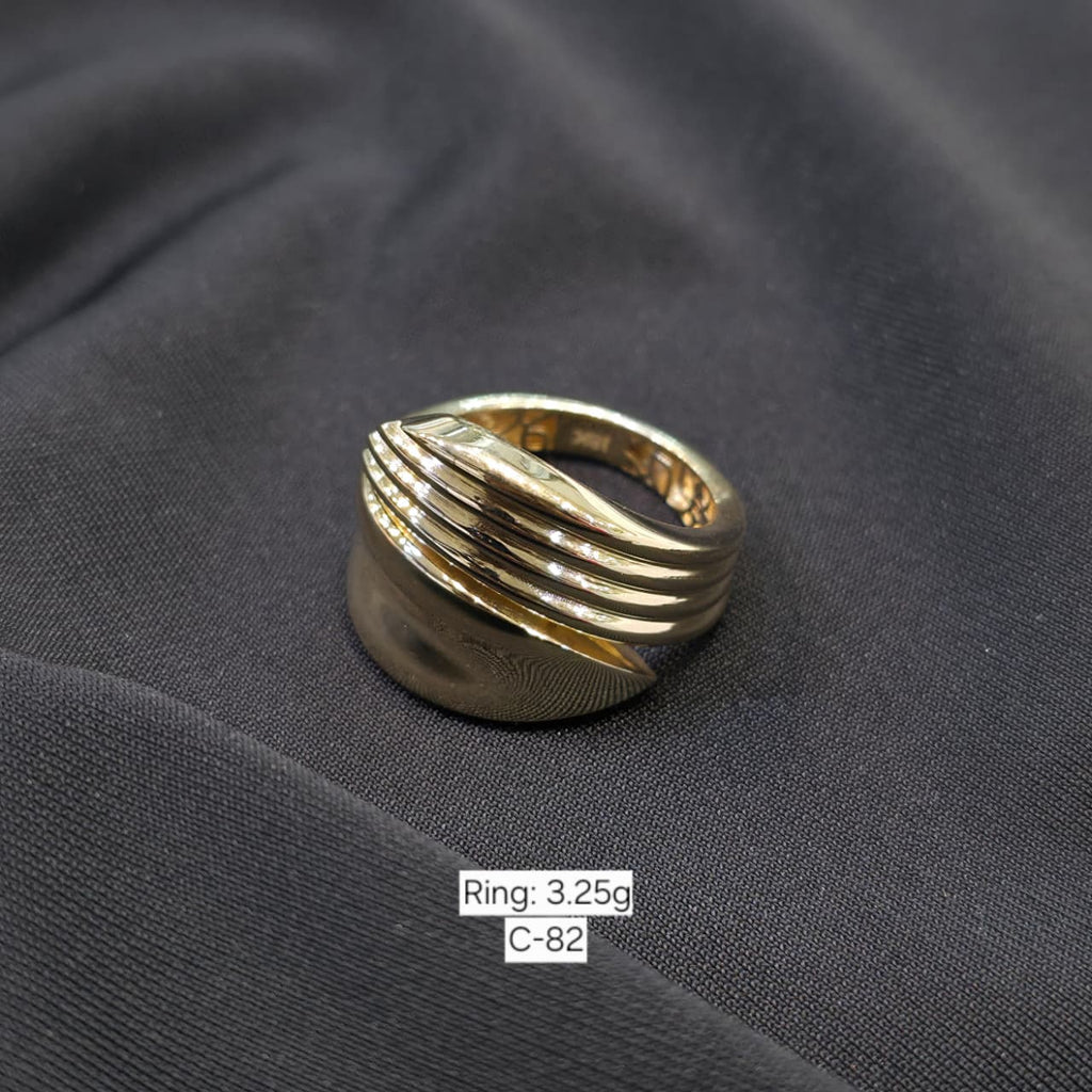 18k Gold Lines Solid Ring